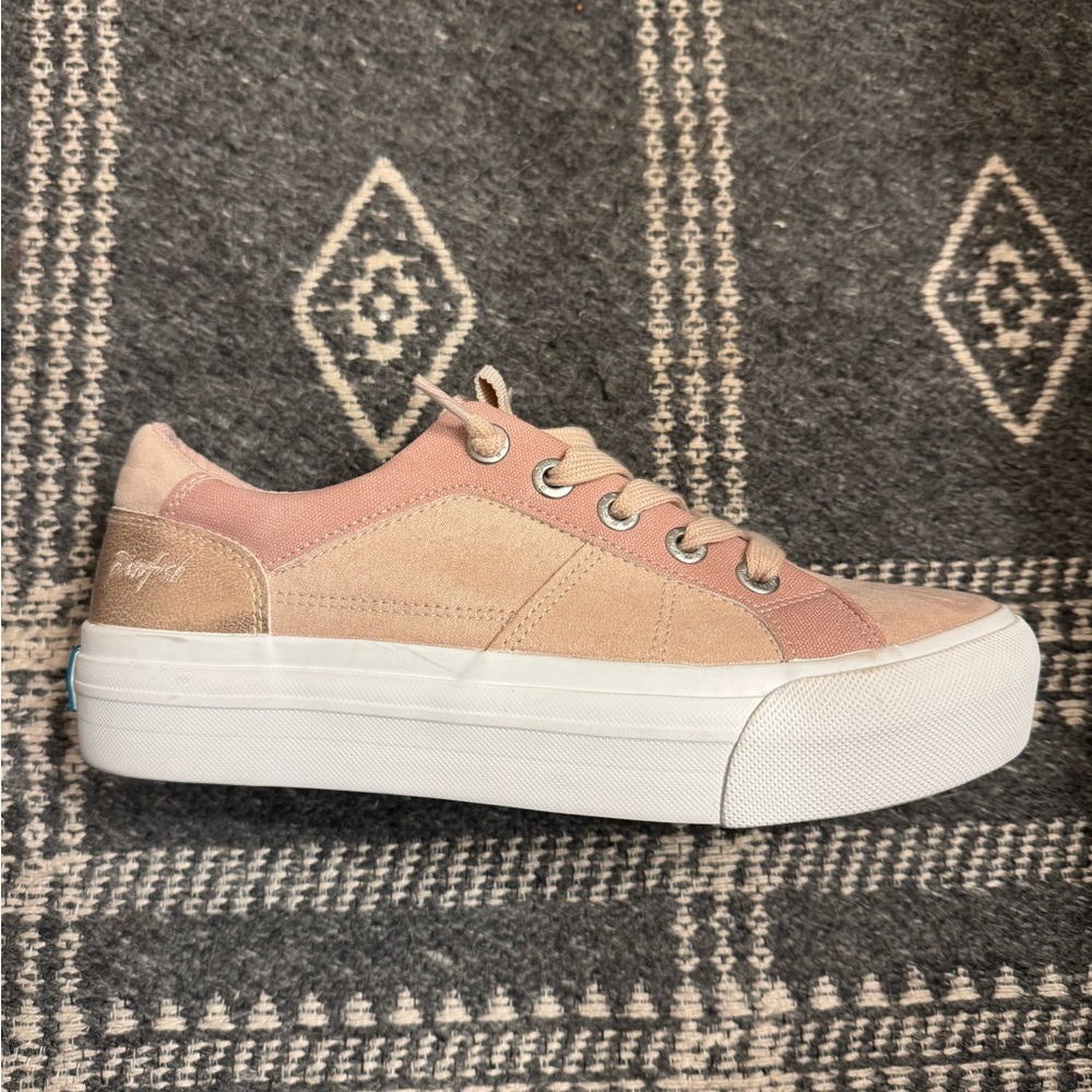 NEW Blowfish Women's Sneakers in Pink and Tan